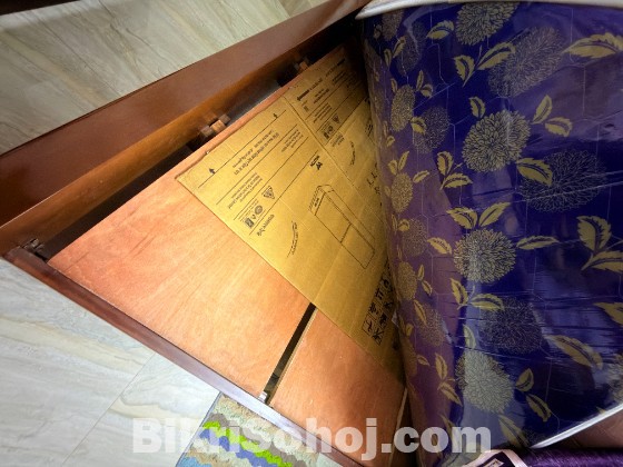 6 ft × 7 ft Premium Malaysian Wooden Bed for Sale